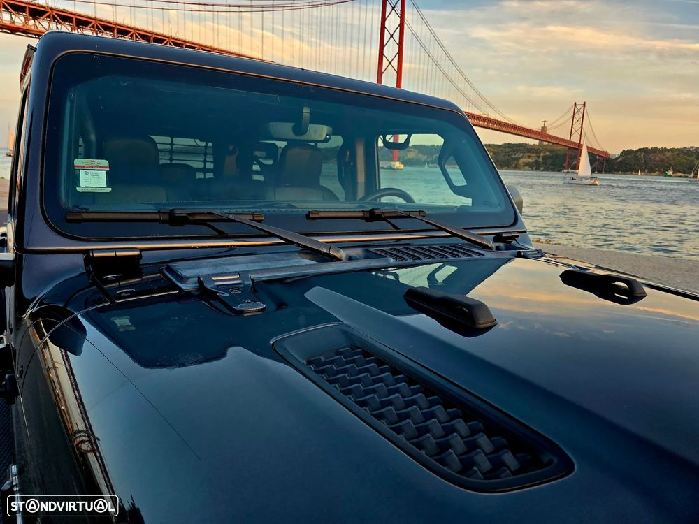 Jeep Wrangler - 13