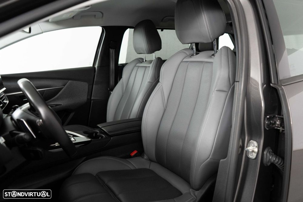 Peugeot 5008 1.2 PureTech Allure EAT8 - 8