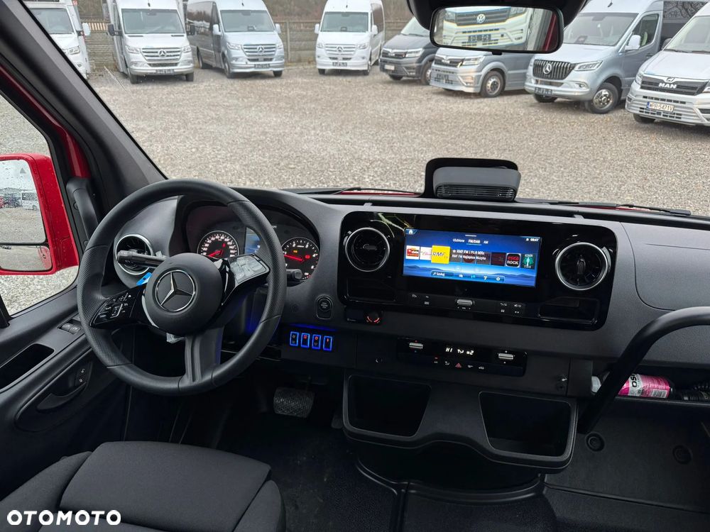 Mercedes-Benz Sprinter 517 - 14