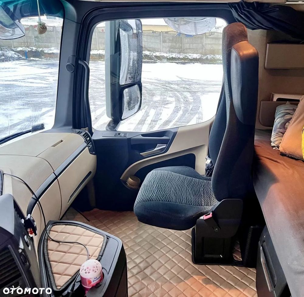 Mercedes-Benz ACTROS - 5