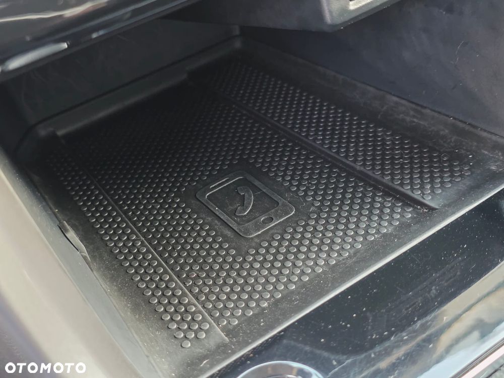 Volkswagen T-Cross - 27