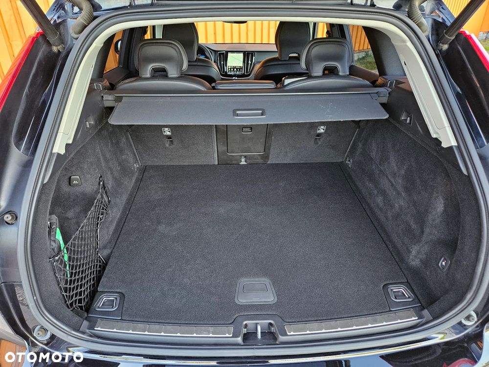 Volvo XC 60 B5 B AWD Plus Bright - 13