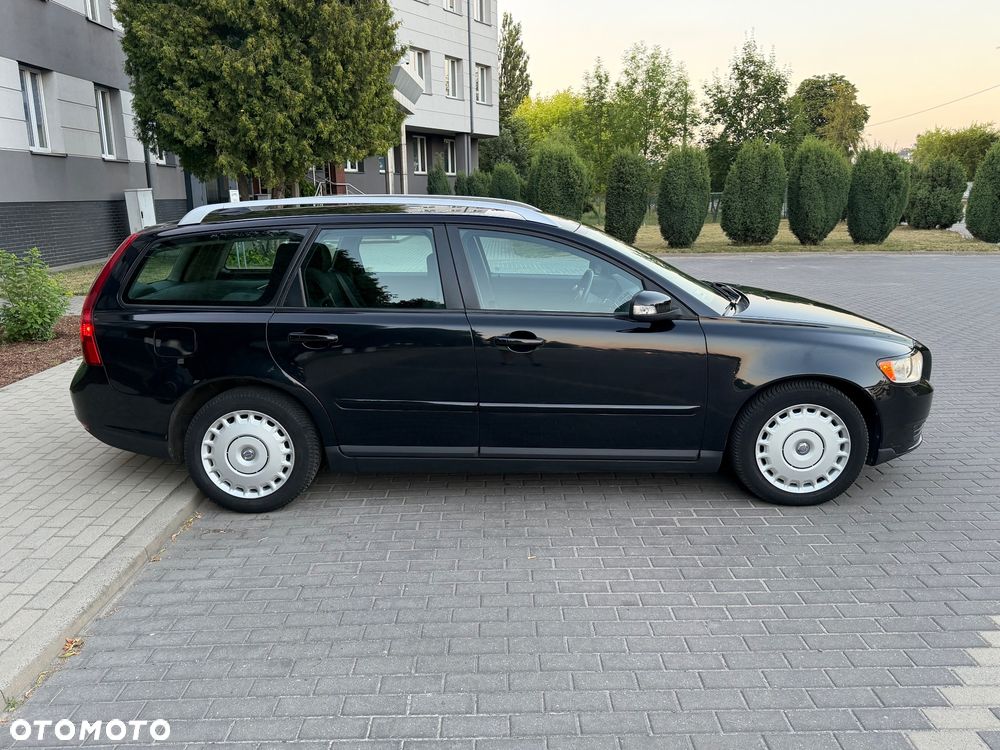 Volvo V50 2.0D Momentum - 4