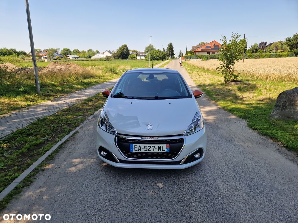 Peugeot 208 - 2
