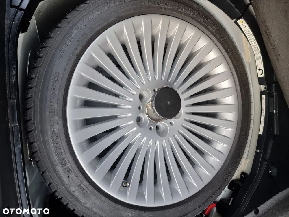 BMW Seria 7 740i - 12