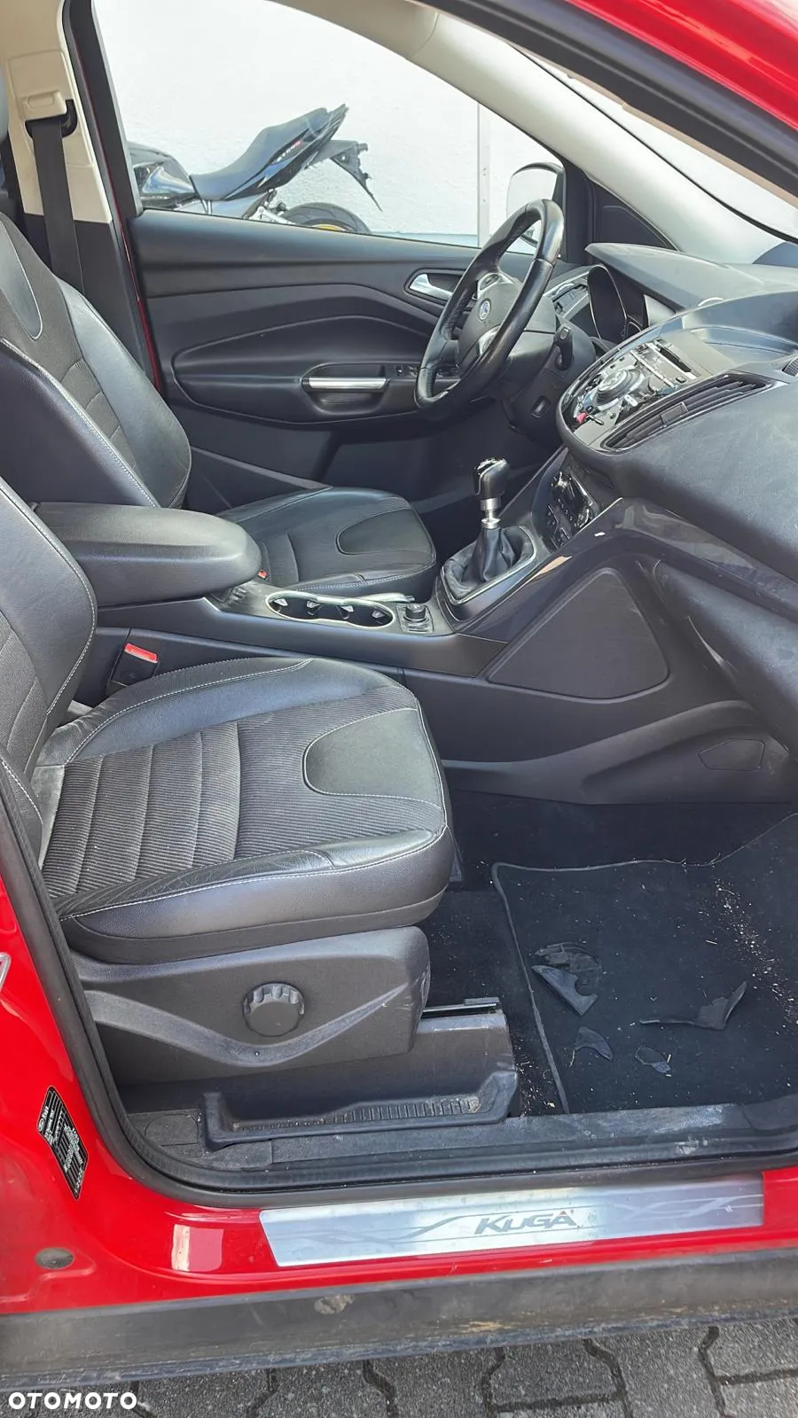 Ford Kuga 2.0 TDCi 2x4 Titanium - 12