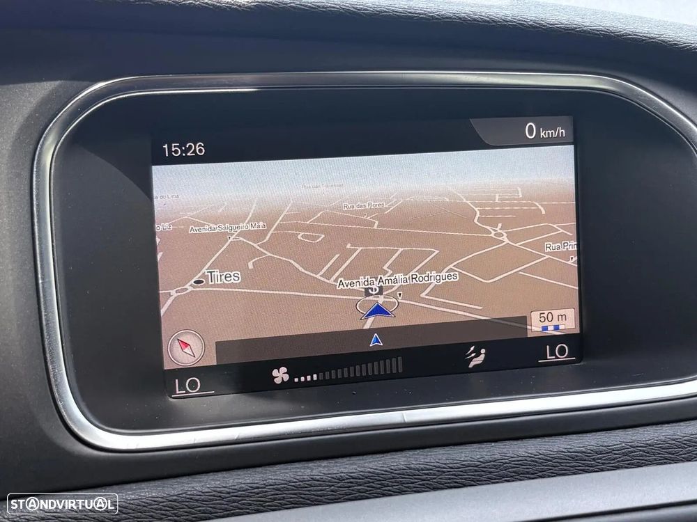 Volvo V40 1.5 T3 Sport Edition Plus Geartronic - 44