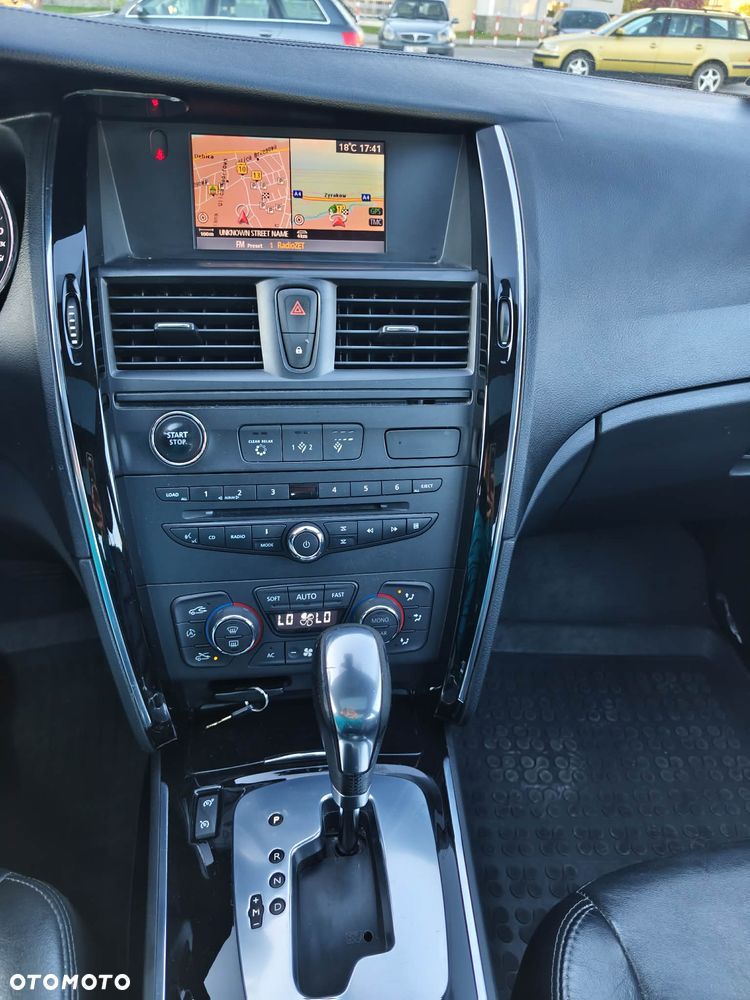 Renault Latitude - 14