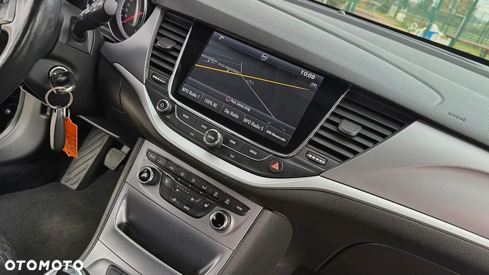 Opel Astra 1.4 Turbo Innovation - 19