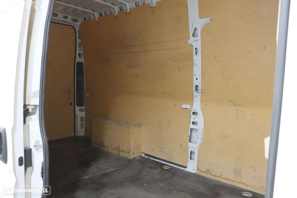 Fiat Ducato ver-maxi-35-2-2-m--jet-l-cd - 29