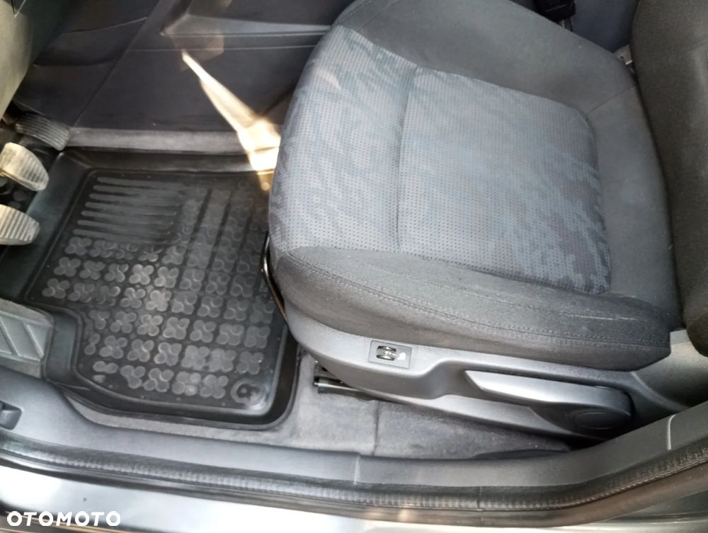 Peugeot 3008 120 VTi Active - 24