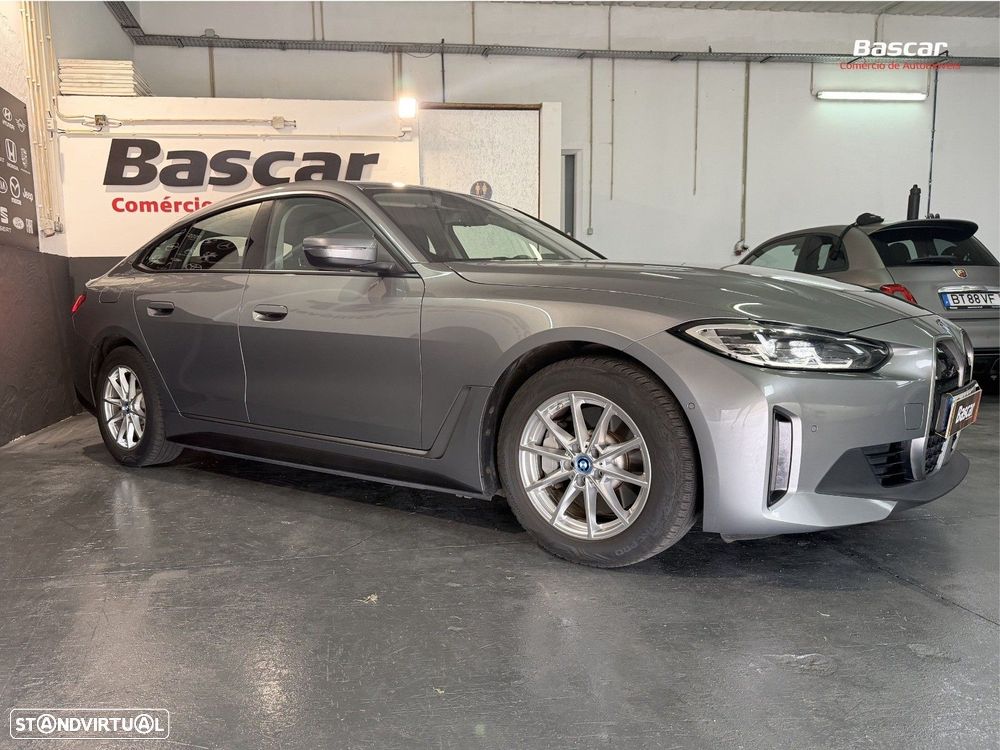BMW i4 eDrive40 Edição Desportiva M - 4