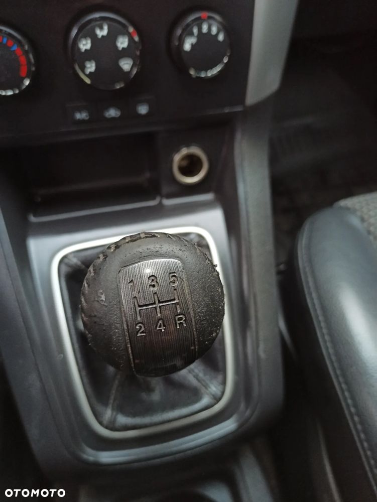 Chevrolet Captiva 2.4 LS - 24