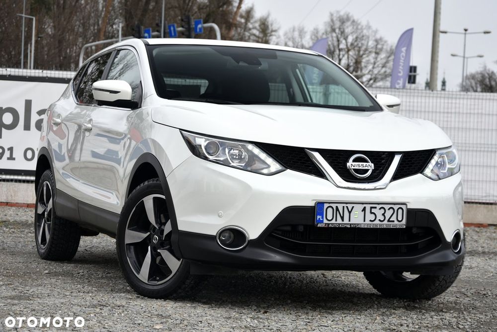 Nissan Qashqai 1.2 DIG-T 360 - 1