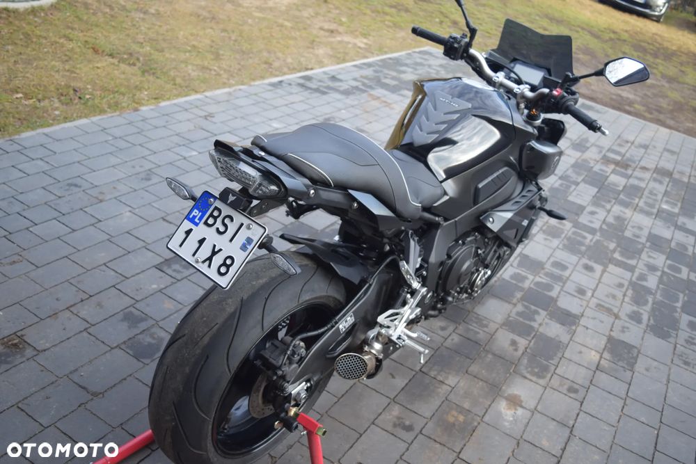 Yamaha MT - 8