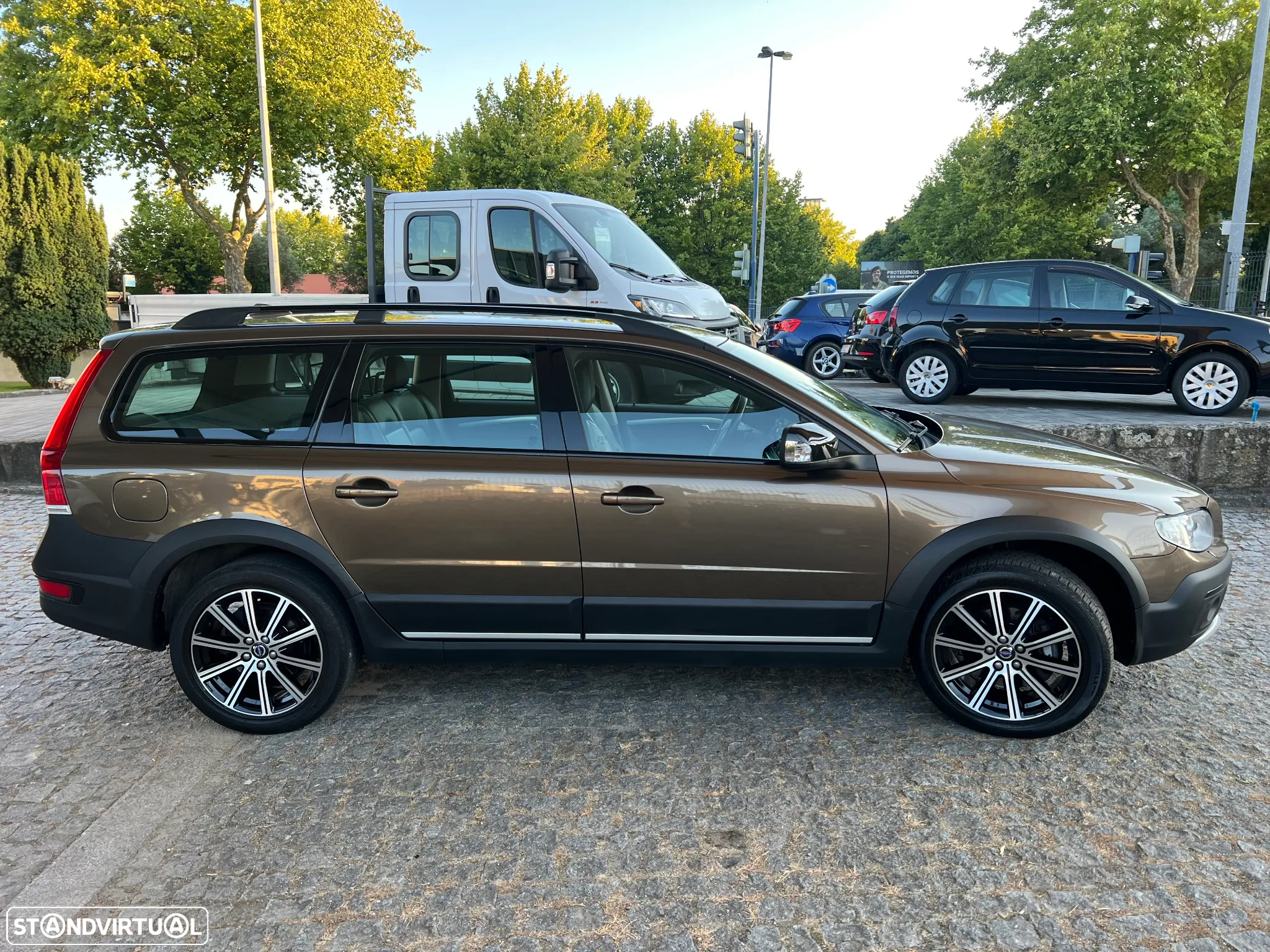 Volvo XC 70 2.0 D4 Summum Dynamic Geartronic - 4