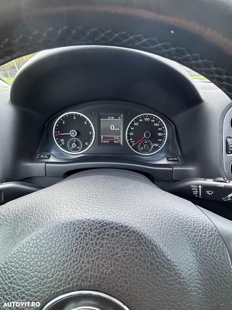 Volkswagen Tiguan - 5