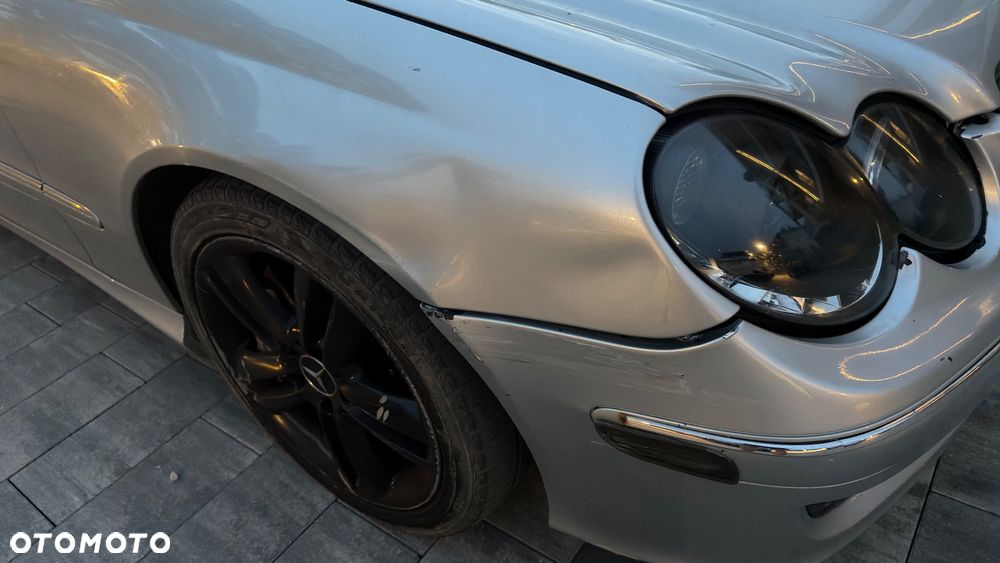 Mercedes-Benz CLK 350 Avantgarde - 4