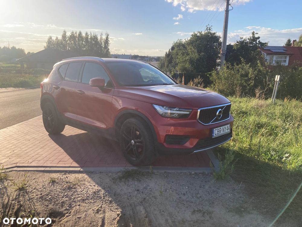 Volvo XC 40 T3 Geartronic Momentum - 3