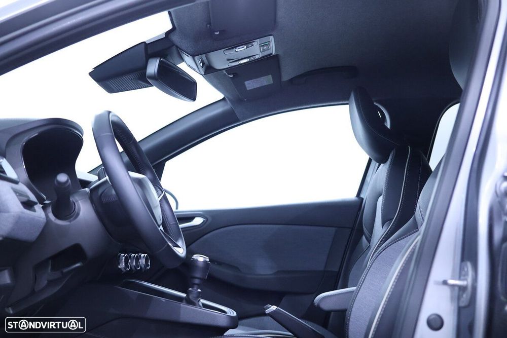 Renault Clio - 28