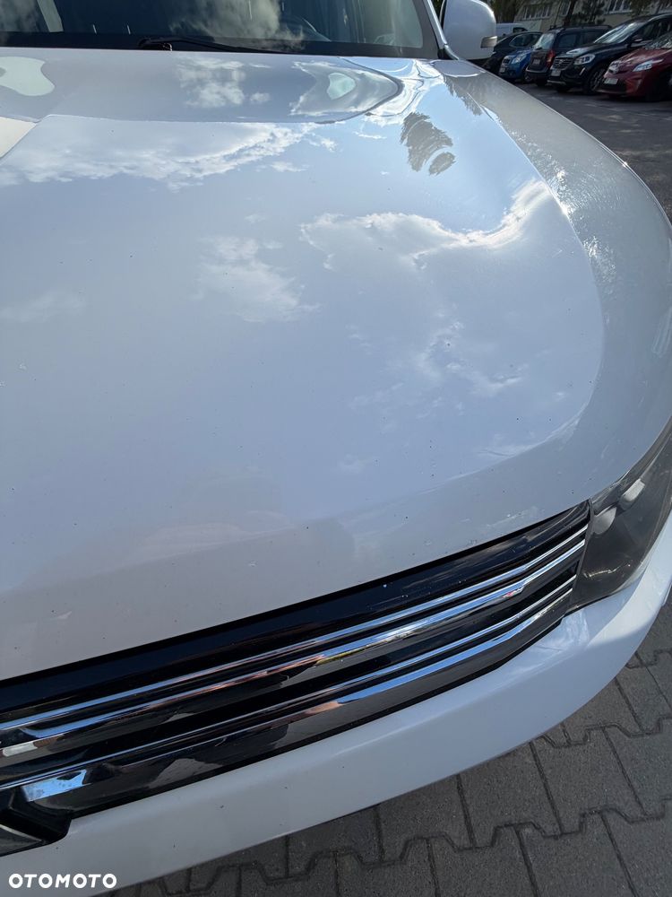 Mitsubishi Outlander - 3