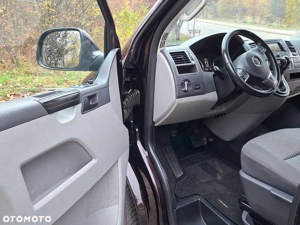 Volkswagen Transporter T5 - 22