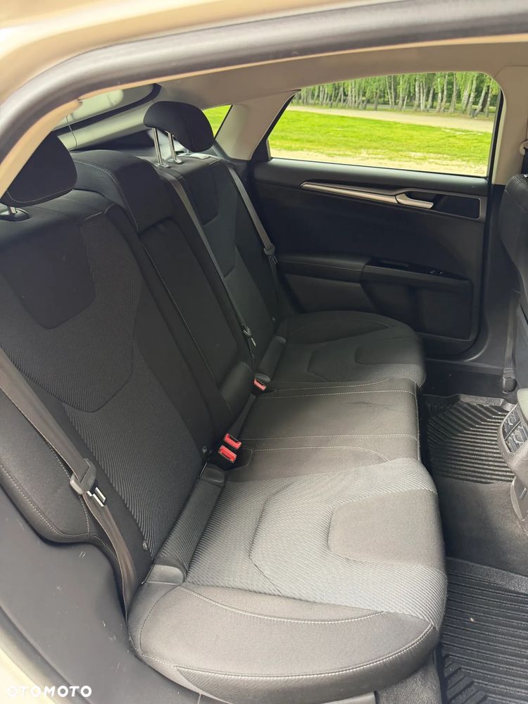 Ford Mondeo 2.0 TDCi Titanium PowerShift - 13