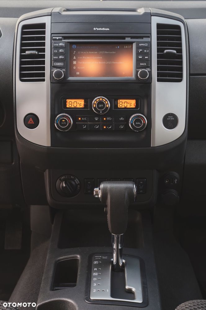 Nissan Frontier - 24