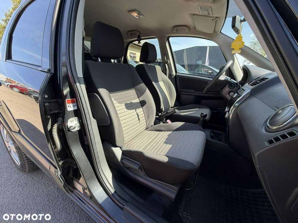 Fiat Sedici 2.0 Multijet 16V 4x4 Emotion - 22