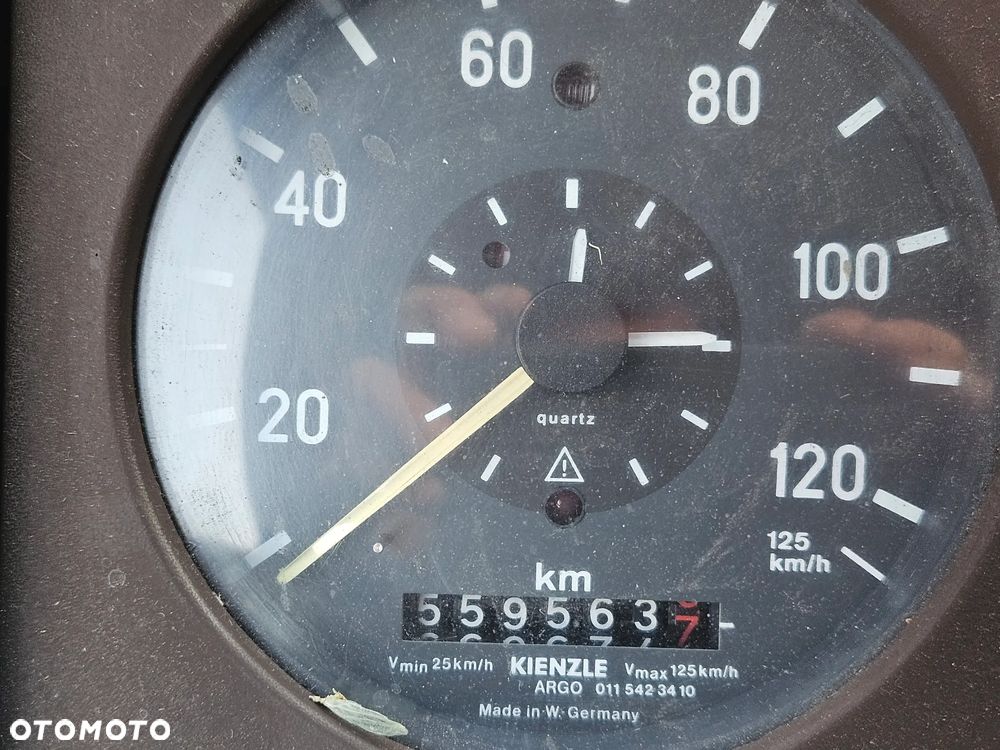 Mercedes-Benz 814D - 4