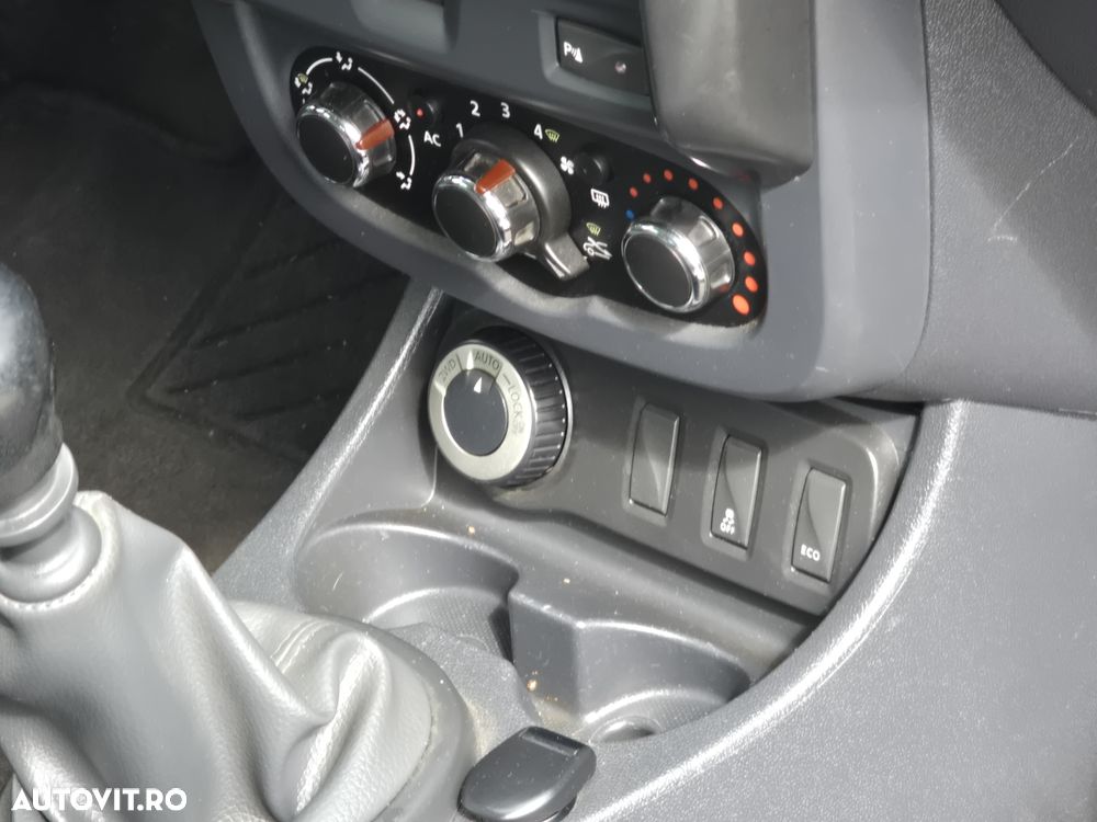 Dacia Duster dCi 110 FAP 4x4 Prestige - 15