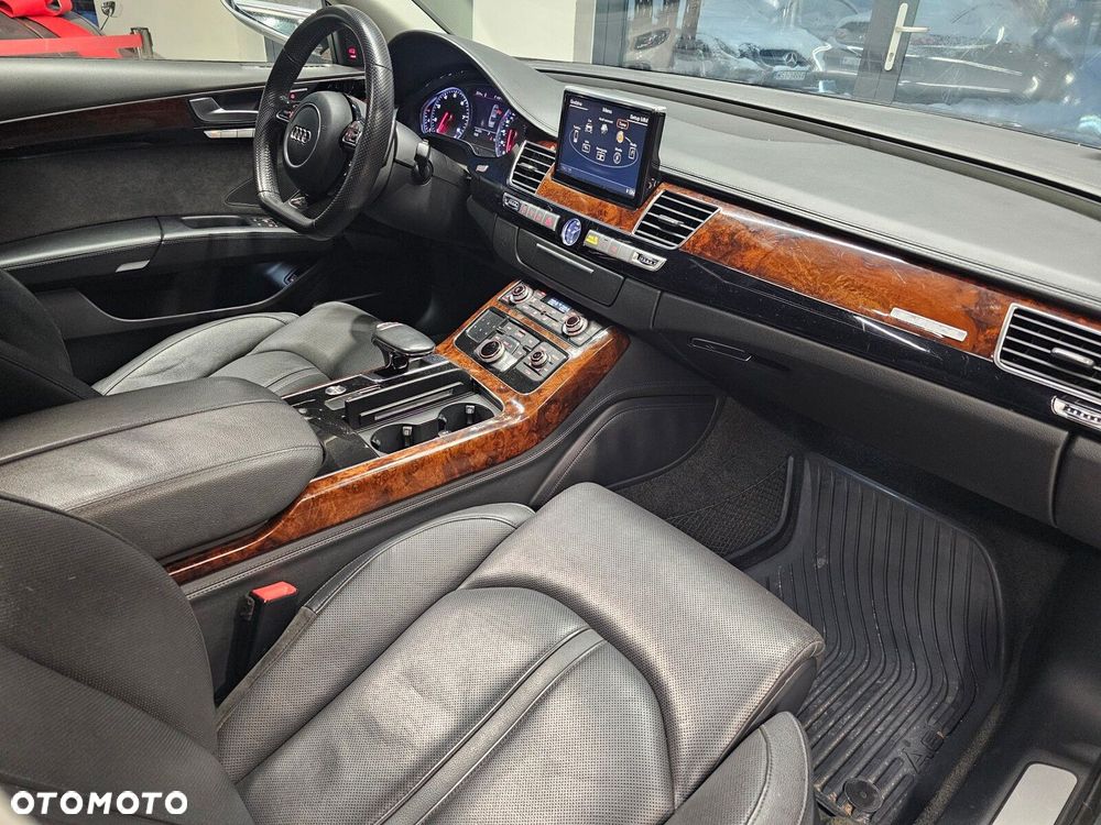 Audi A8 - 17