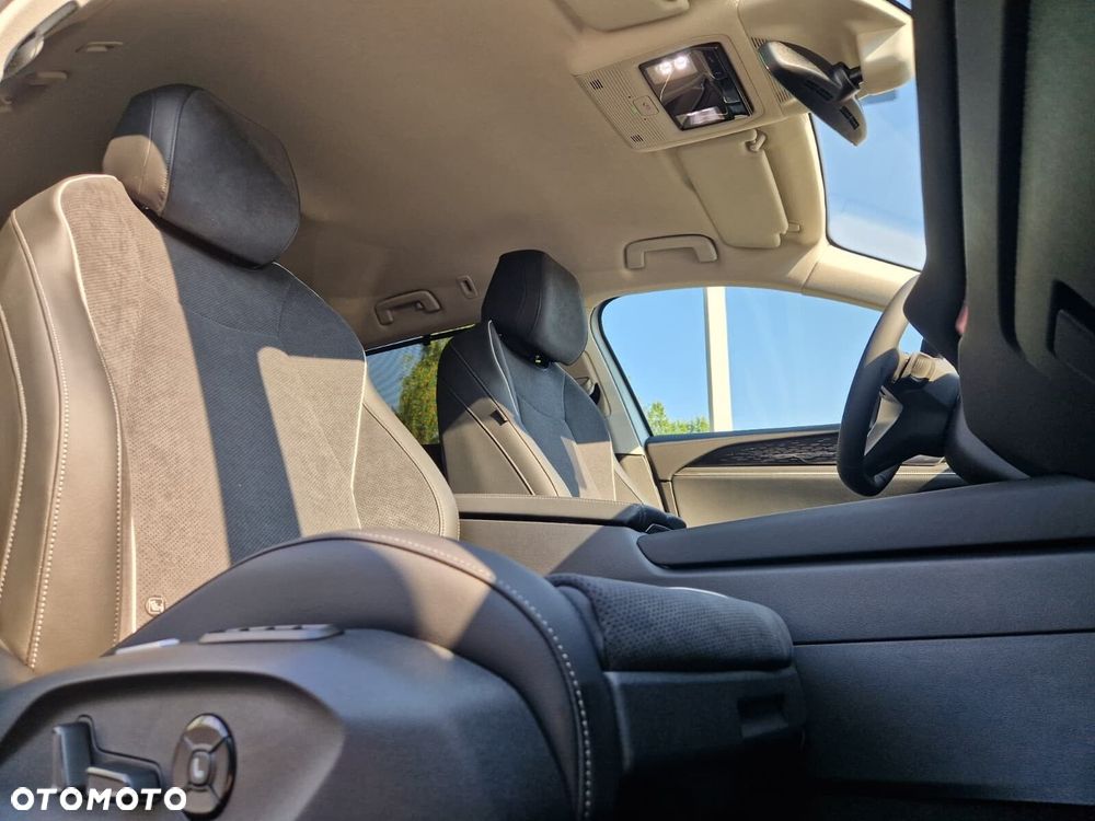 Volkswagen Passat - 16