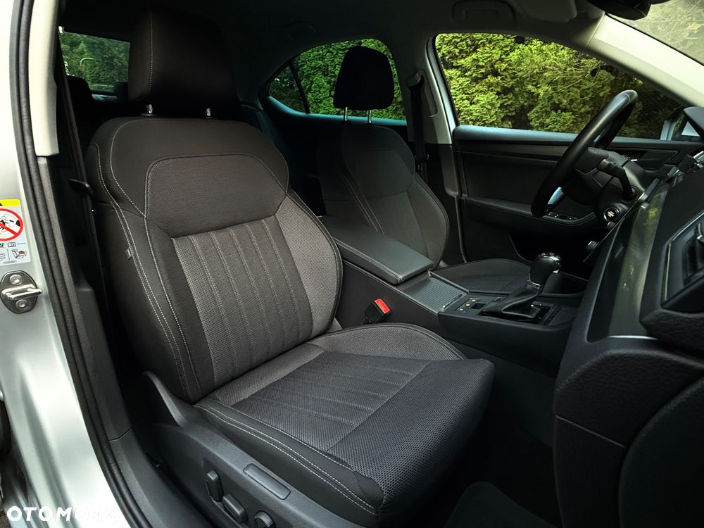 Skoda Superb 2.0 TDI SCR 4x4 Style DSG - 9