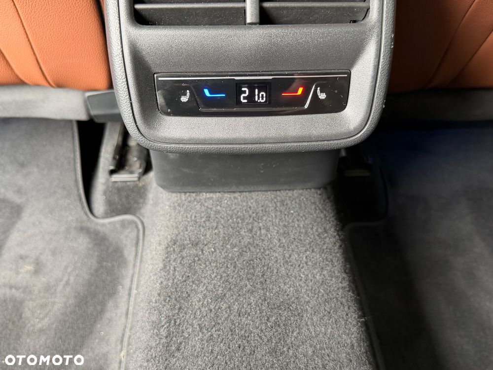 Skoda Superb 2.0 TSI 4x4 L&K DSG - 35