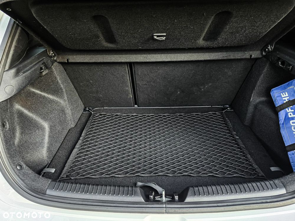 Kia Ceed - 36