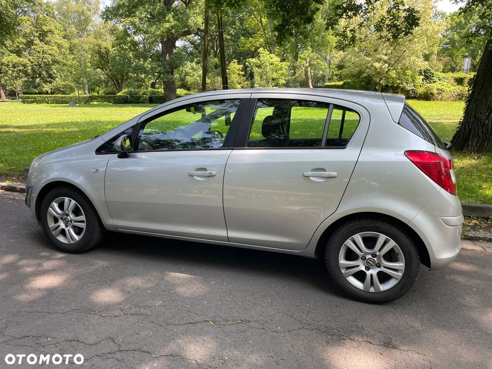 Opel Corsa 1.3 CDTI Cosmo - 4