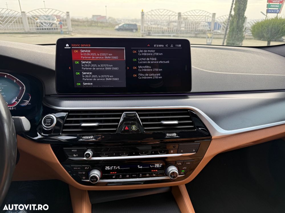 BMW Seria 5 520d AT MHEV - 14