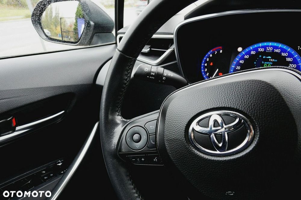 Toyota Corolla 1.6 Comfort - 23