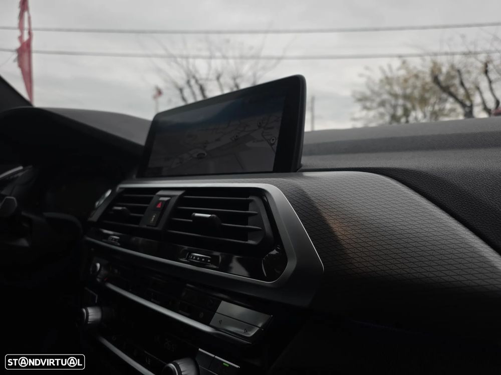 BMW X3 30 e xDrive Pack M - 17