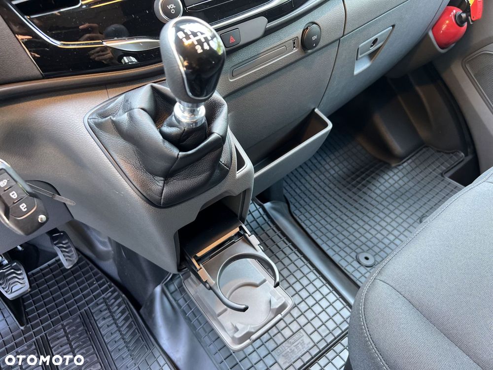 Ford Transit - 15