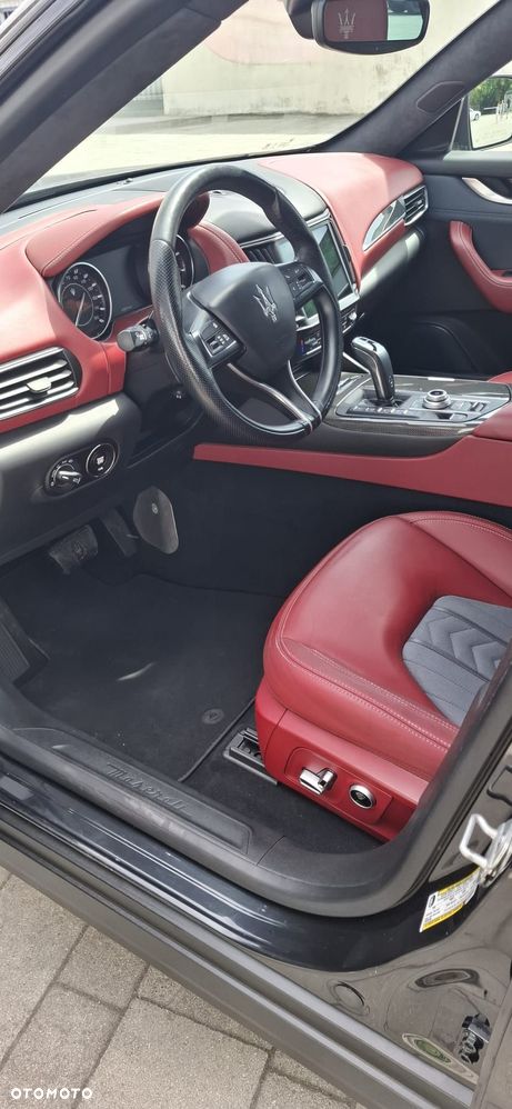 Maserati Levante - 15