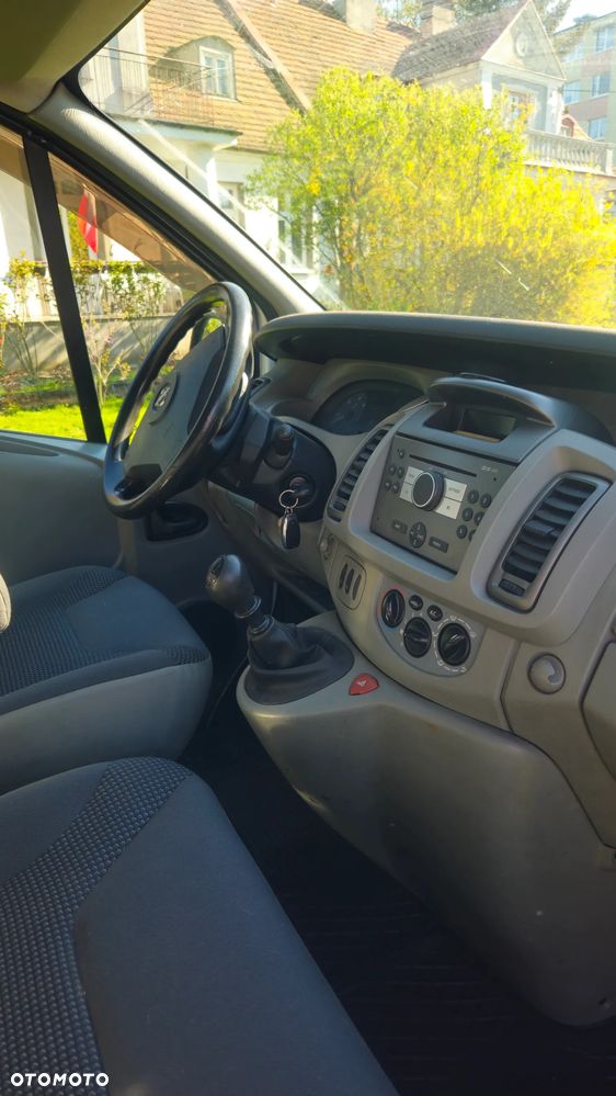 Opel Vivaro - 15