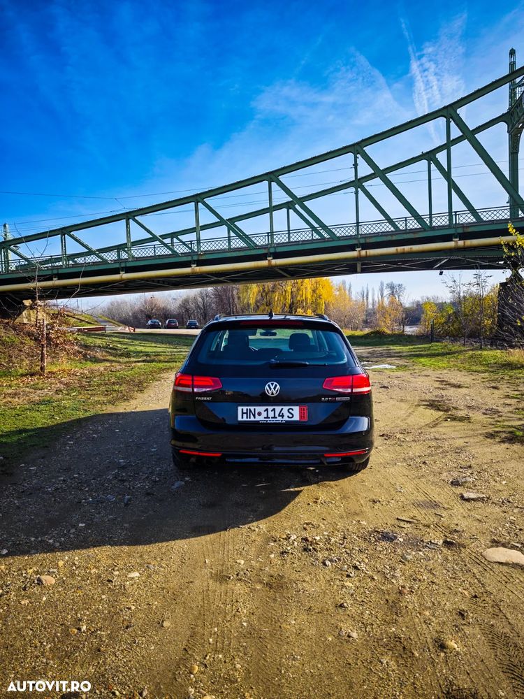 Volkswagen Passat Variant 2.0 TDI SCR 4Motion DSG Comfortline - 12