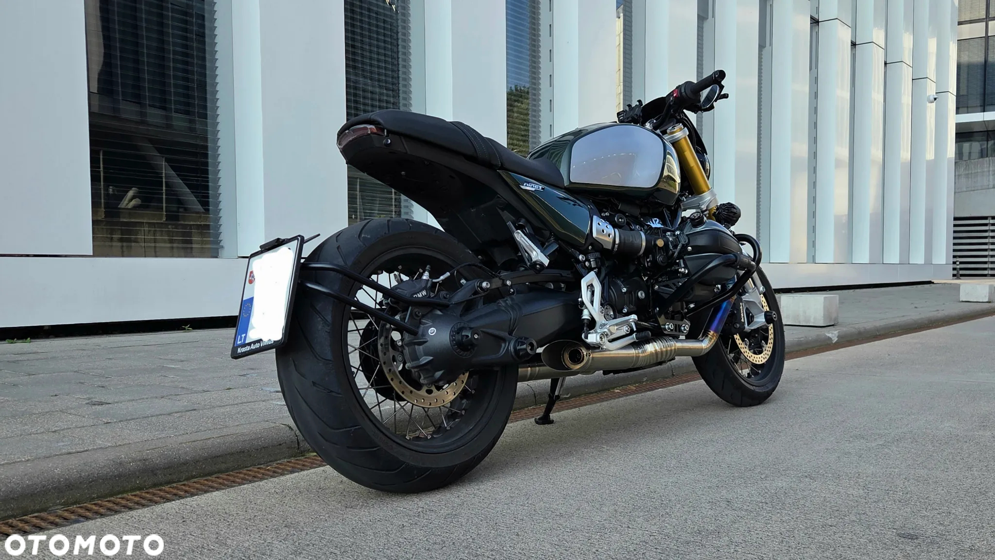 BMW R - 9