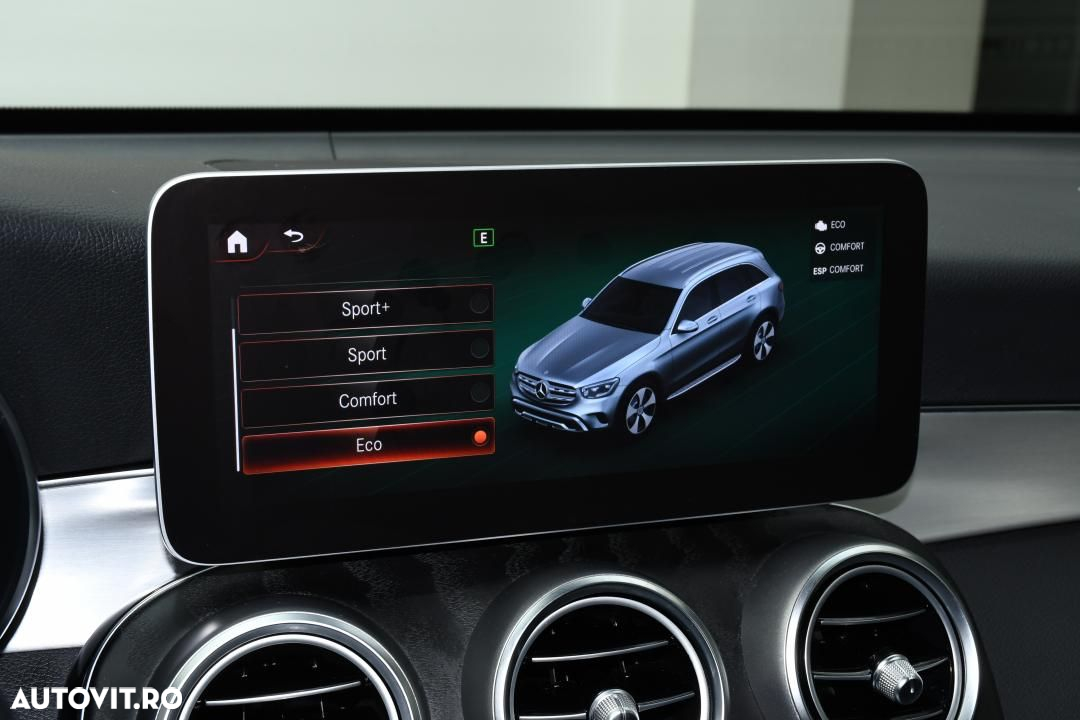 Mercedes-Benz GLC 300 d 4MATIC - 19