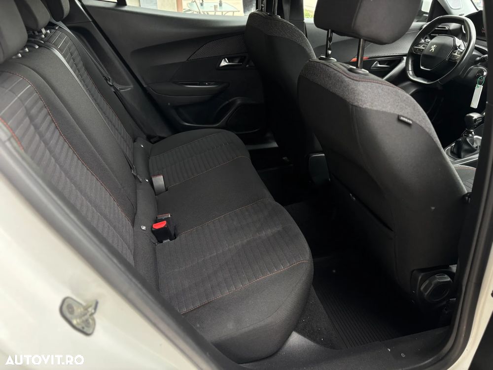 Peugeot 2008 1.5 BlueHDI FAP Allure - 27