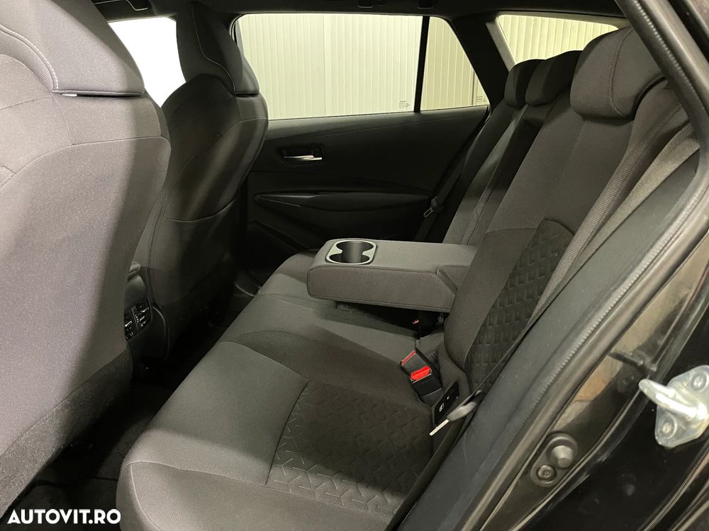 Toyota Corolla 1.8 Hybrid Comfort - 11