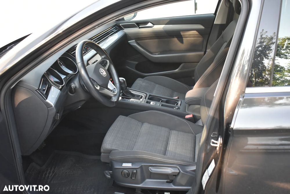 Volkswagen Passat 2.0 TDI DSG Comfortline - 11