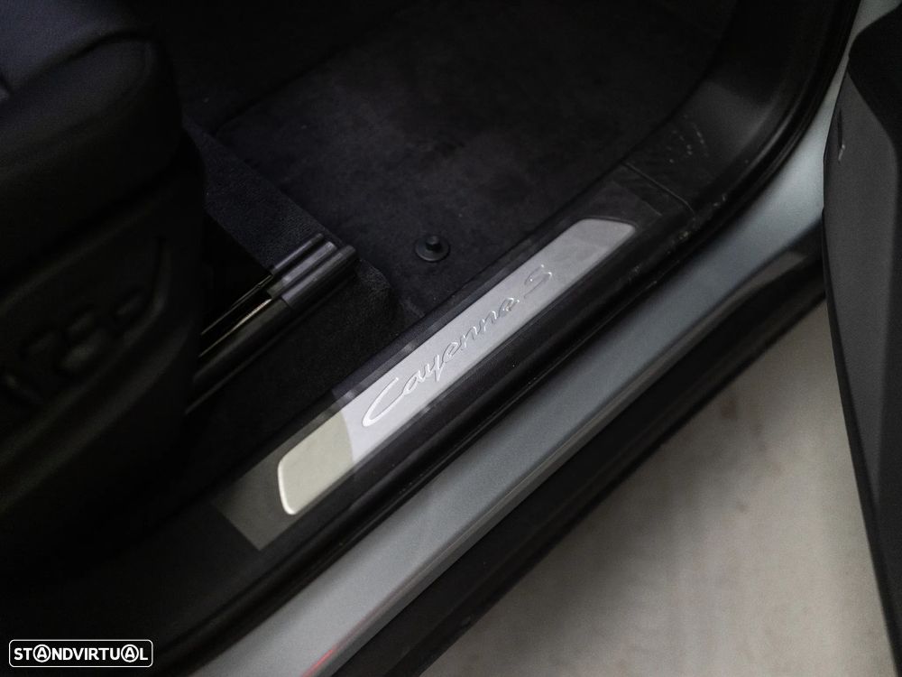 Porsche Cayenne Coupé S E-Hybrid - 35